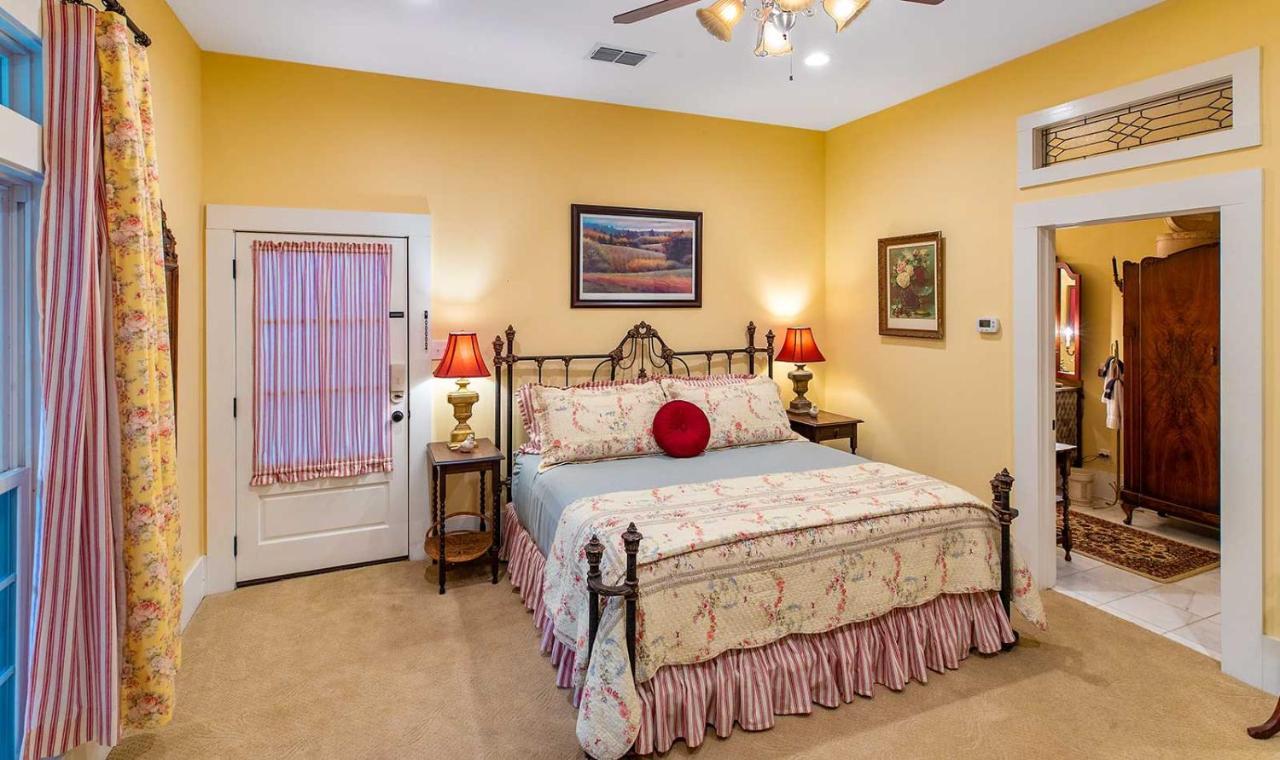 Jasper The Bird & Butterfly Inn المظهر الخارجي الصورة